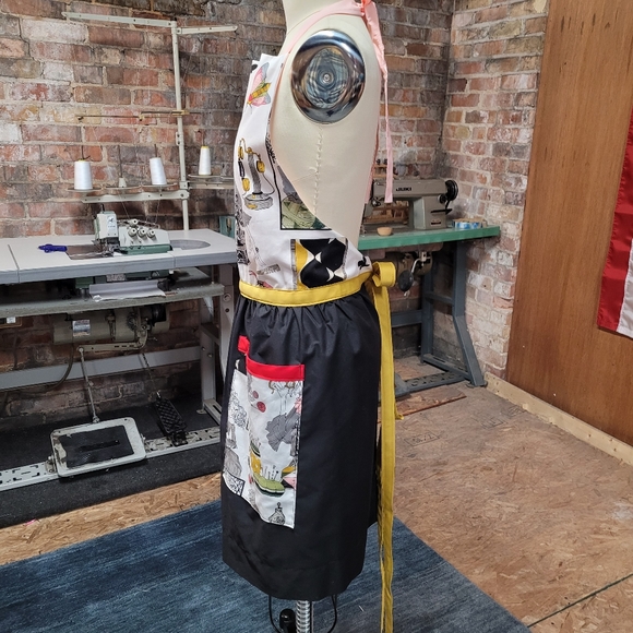 Seamstress sewing print apron baking osfm - Picture 6 of 7